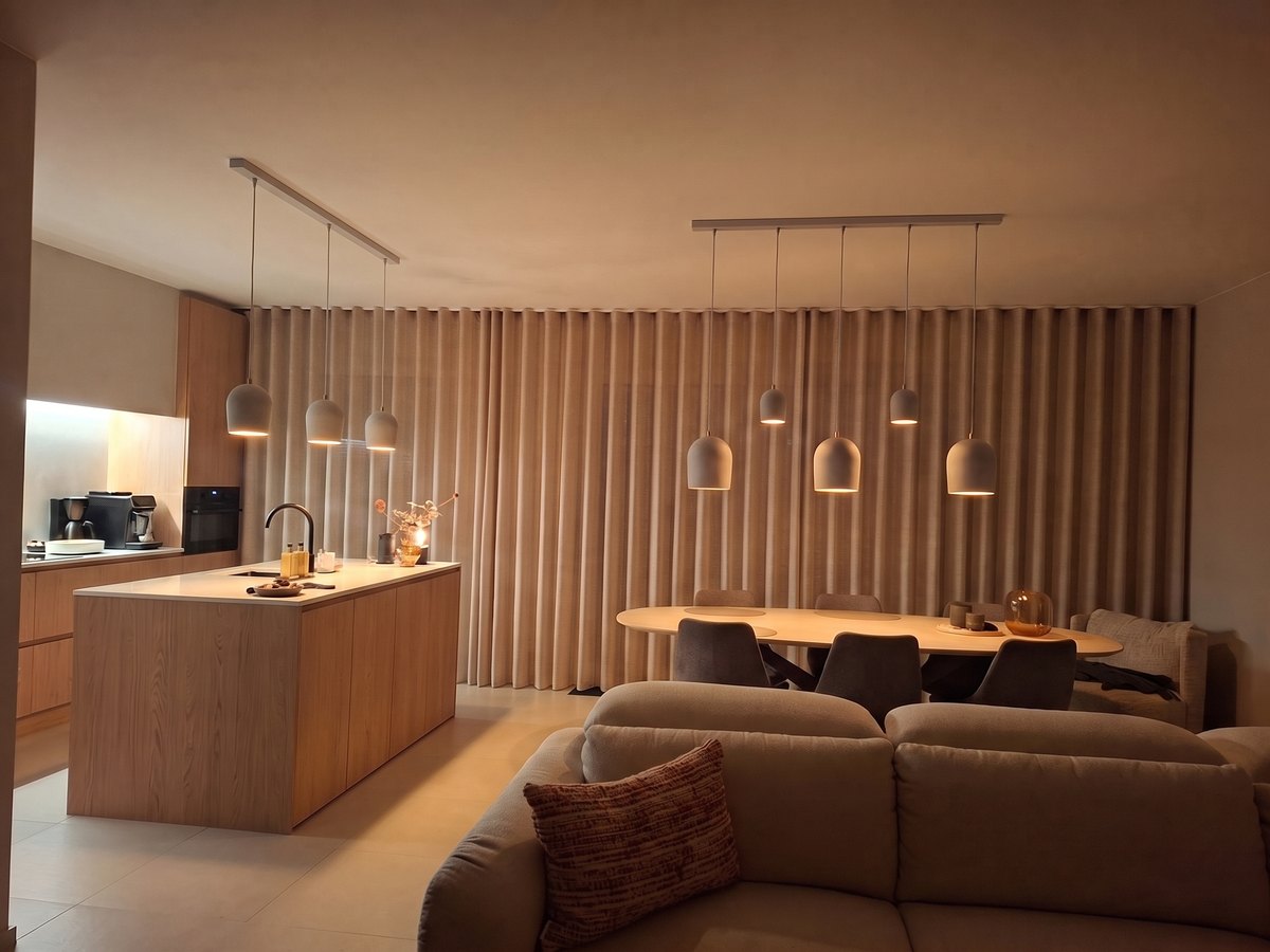 Example: the same room with two Archy sets