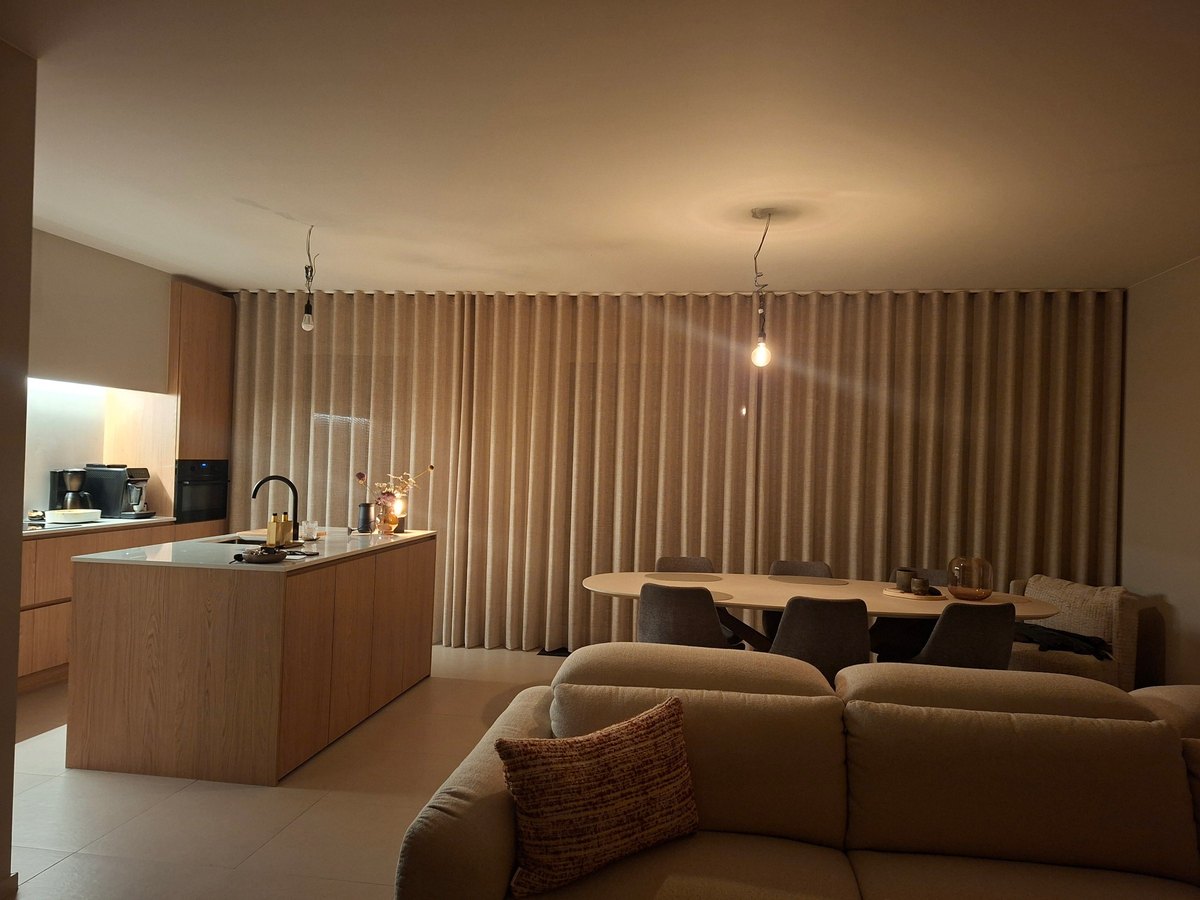 Example: a kitchen and dining table with bare bulbs in the ceiling